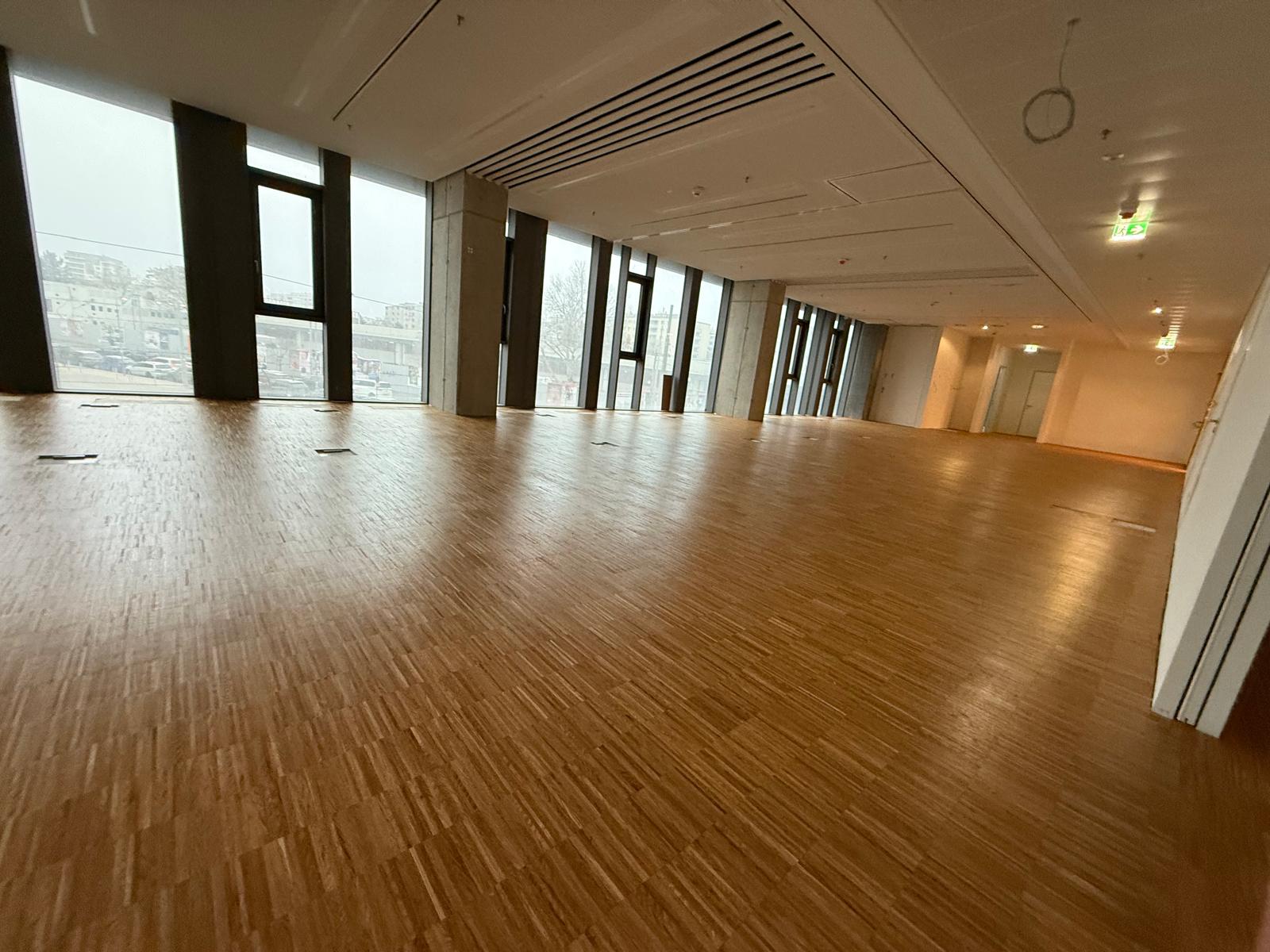 Massive Landhausdielen aus Nussbaum